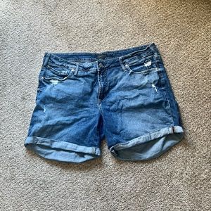 Silver Jean shorts Size 18.